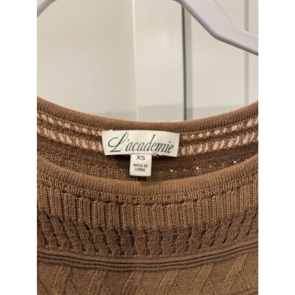L’Academie Yelina Open Stitch Midi Dress in brown - Picture 5 of 5